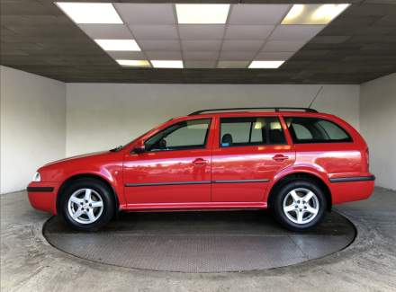 Škoda - Octavia