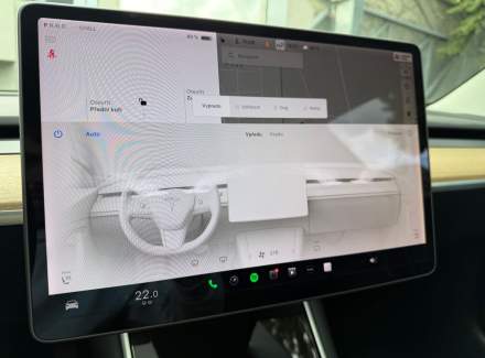 Tesla - Model 3