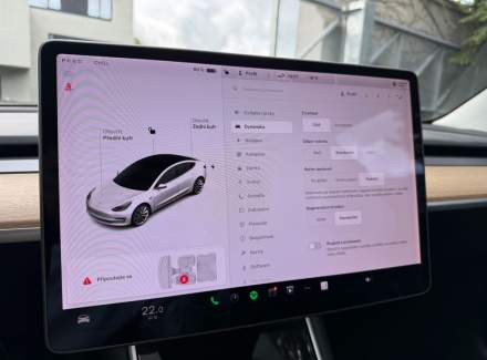 Tesla - Model 3