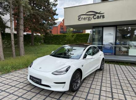 Tesla - Model 3