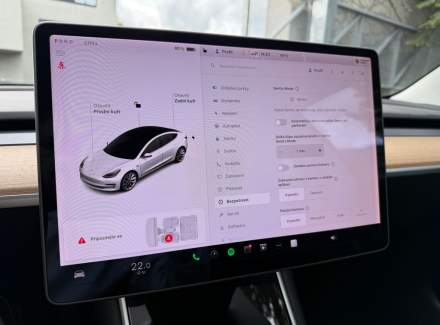 Tesla - Model 3