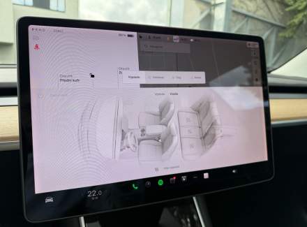 Tesla - Model 3