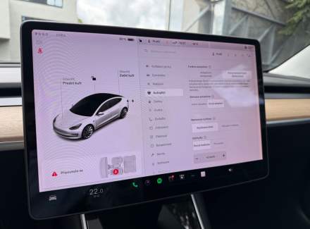 Tesla - Model 3