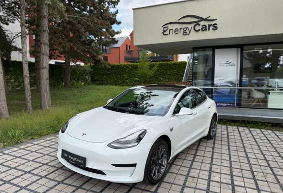 Tesla - Model 3