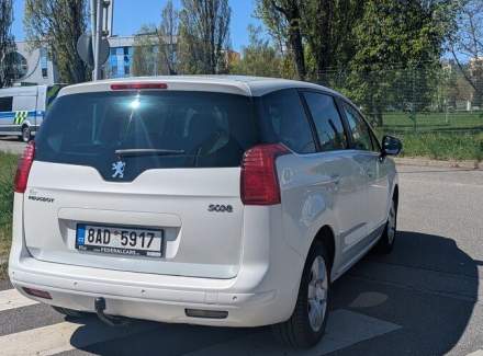 Peugeot - 5008