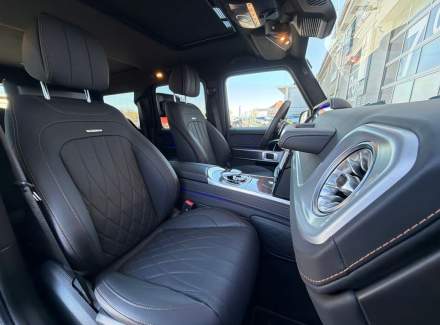 Mercedes-Benz - G-class