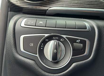 Mercedes-Benz - V-class