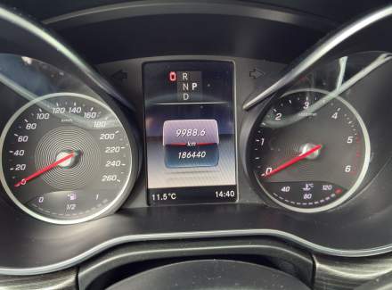 Mercedes-Benz - V-class
