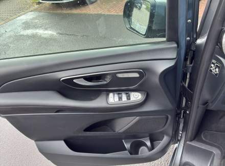Mercedes-Benz - V-class