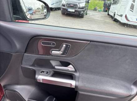 Mercedes-Benz - GLB