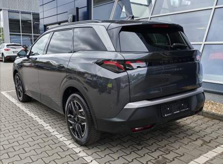 Peugeot - 5008