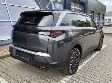 Peugeot - 5008