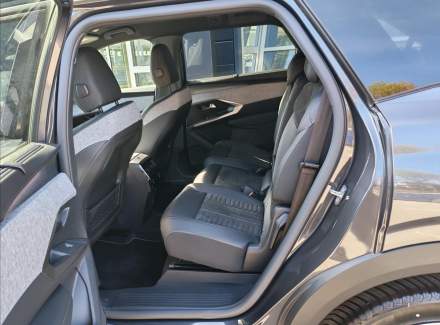 Peugeot - 5008