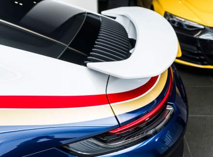 Porsche - 911