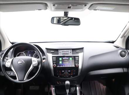 Nissan - Navara