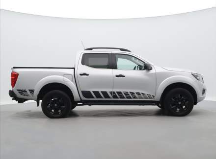 Nissan - Navara