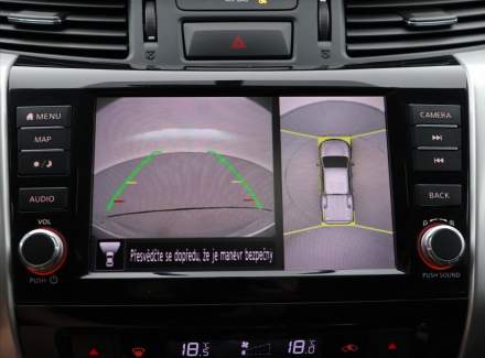 Nissan - Navara