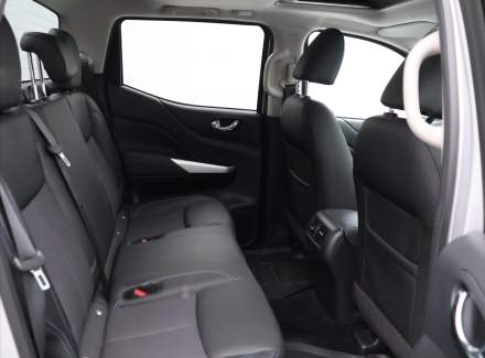 Nissan - Navara