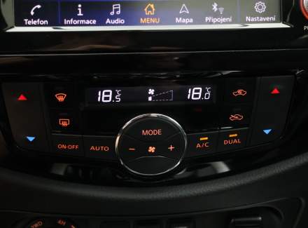 Nissan - Navara