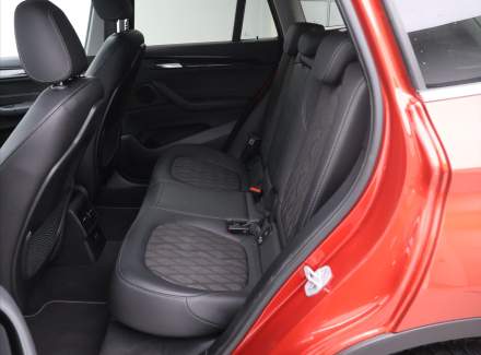 BMW - X1