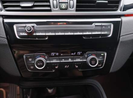BMW - X1