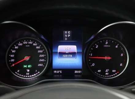 Mercedes-Benz - V-class