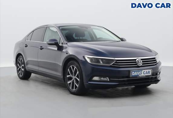 Volkswagen - Passat