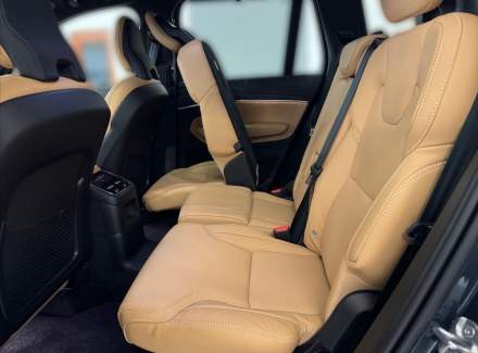 Volvo - XC90