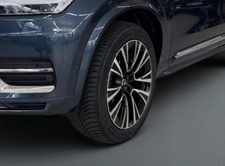 Volvo - XC90