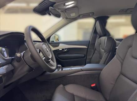 Volvo - XC90
