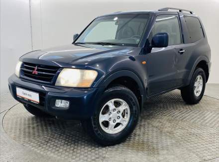 Mitsubishi - Pajero