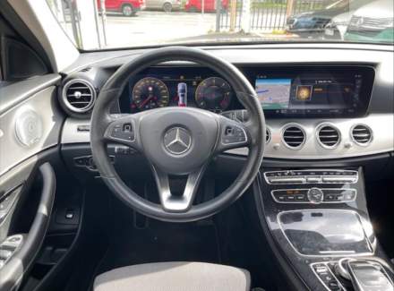 Mercedes-Benz - E-class