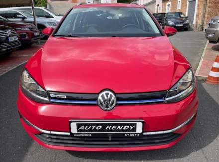 Volkswagen - Golf