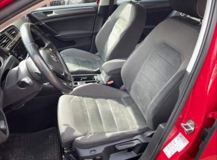 Volkswagen - Golf