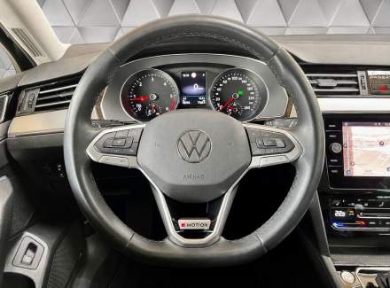 Volkswagen - Passat