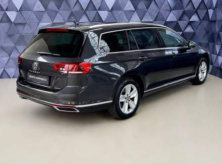Volkswagen - Passat