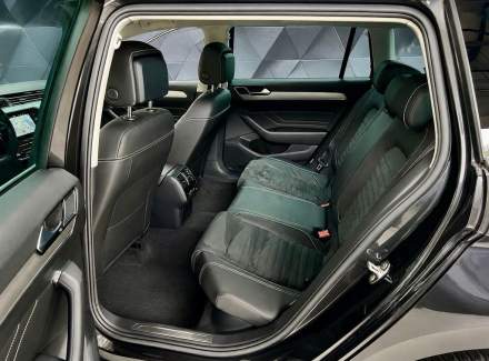 Volkswagen - Passat