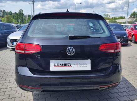 Volkswagen - Passat