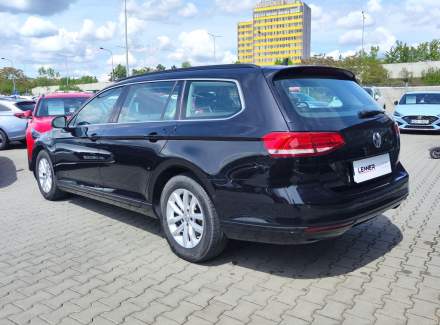 Volkswagen - Passat