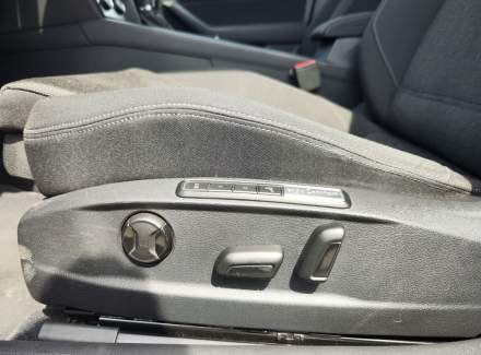 Volkswagen - Passat