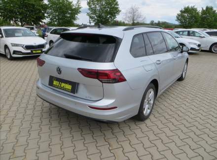 Volkswagen - Golf