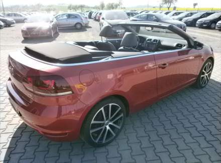 Volkswagen - Golf