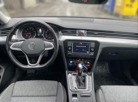Volkswagen - Passat