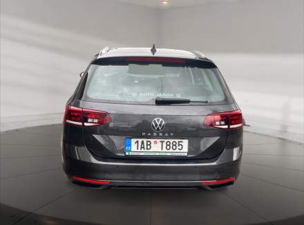 Volkswagen - Passat