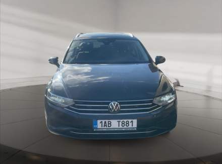 Volkswagen - Passat