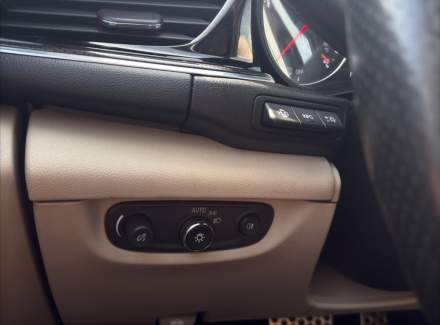 Opel - Insignia