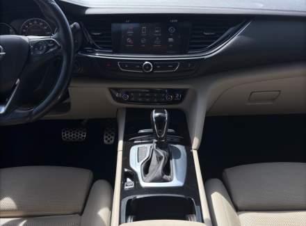 Opel - Insignia