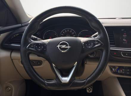 Opel - Insignia