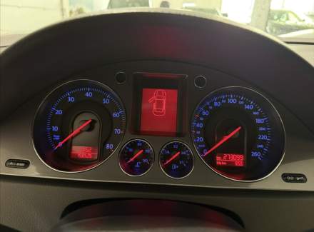 Volkswagen - Passat