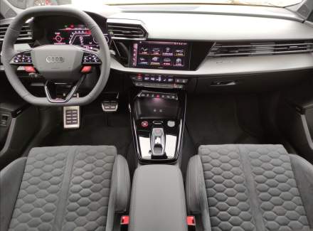Audi - RS 3